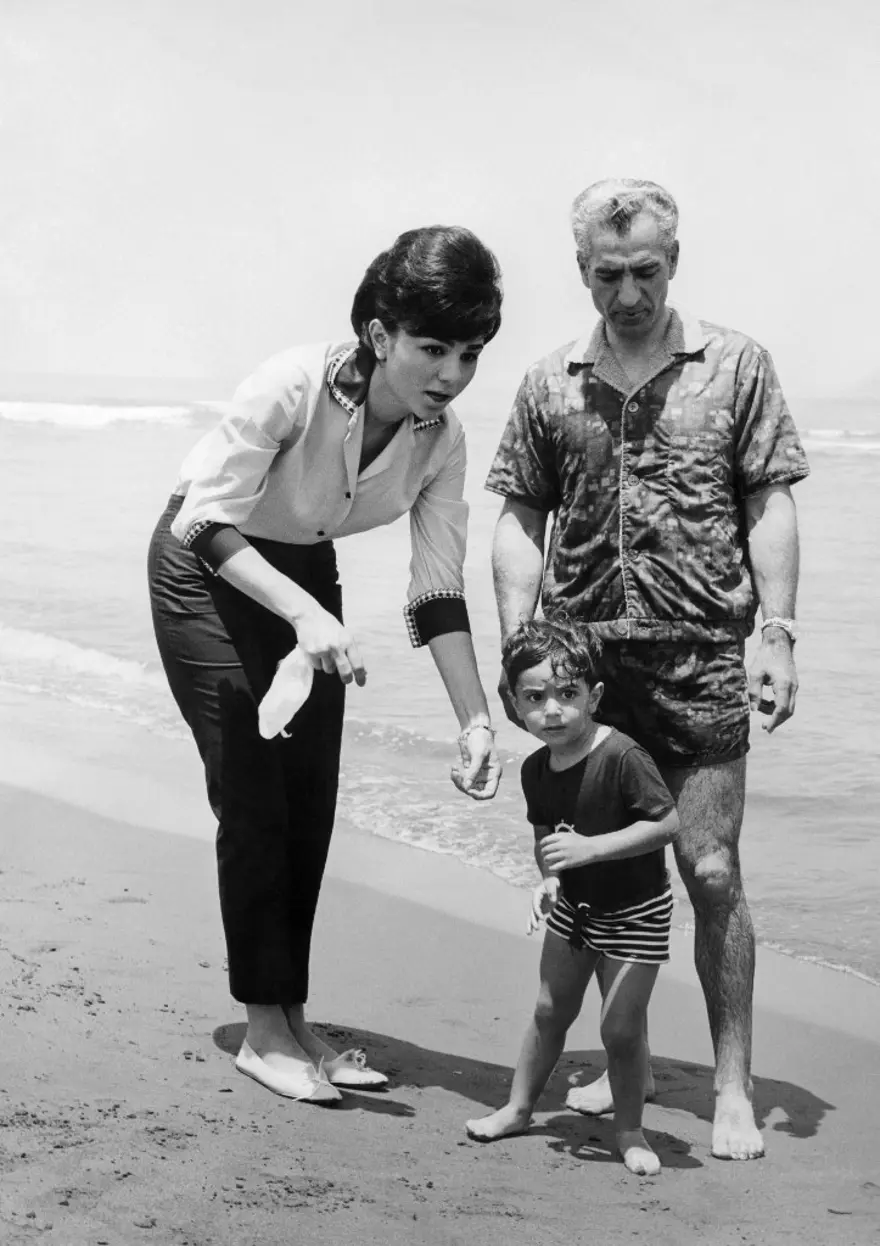 "Sürgündeki prens" Rıza Pehlevi kim?