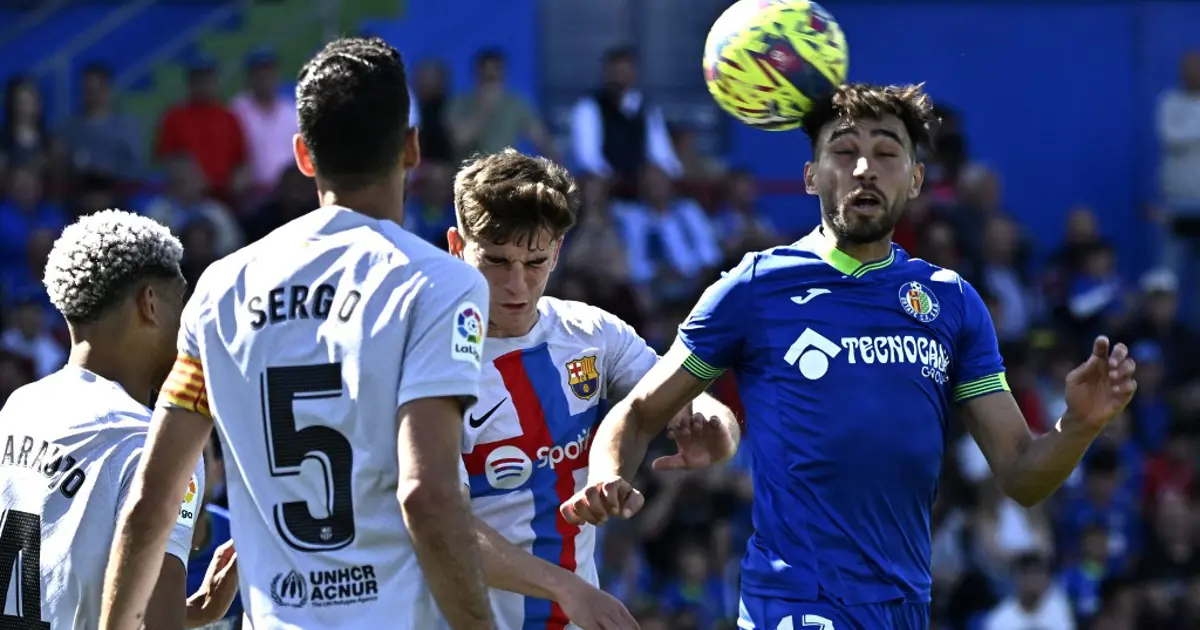 Ünlü Faslı futbolcu, İran'dan Türkiye'ye kaçtı