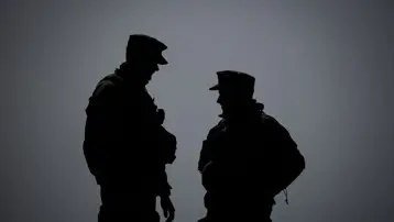 Norveç Grönland'ı ABD'ye karşı 2 askerle savunacak