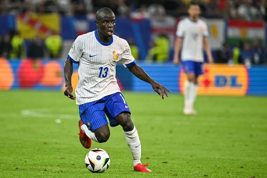 Çöp toplayıcılıktan zirveye, Kante kariyerine Türkiye'de devam edecek 