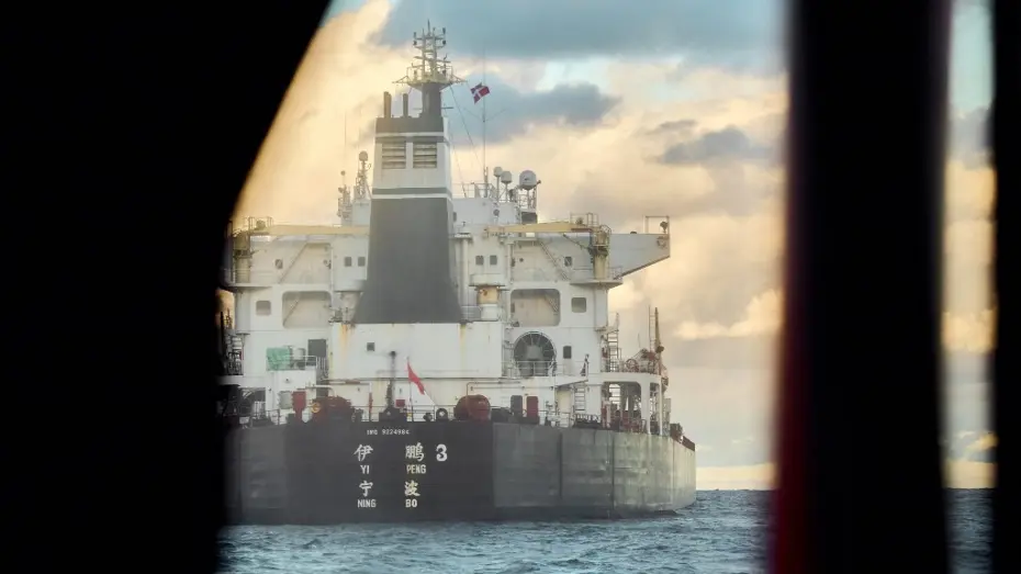 Çin, çok sayıda savaş gemisini denizlere yığmaya başladı