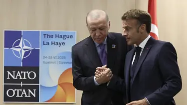 Cumhurbaşkanı Erdoğan Fransa lideri Macron'la görüştü