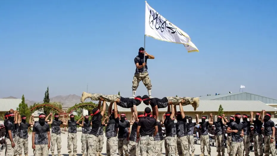 Taliban'dan yeni ceza kanunu. Kölelik geri geldi, kız çocuklarının eğitim alması yasaklandı