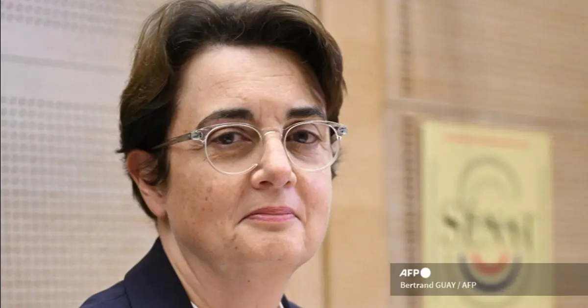 Louvre Müzesi Müdürü Laurence des Cars istifa etti