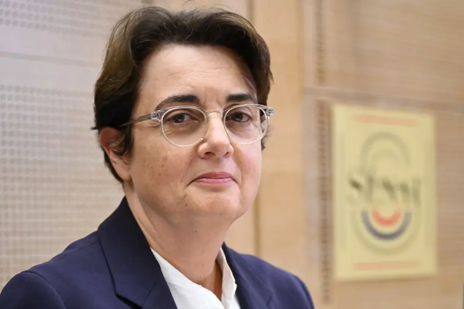 Louvre Müzesi Müdürü Laurence des Cars istifa etti