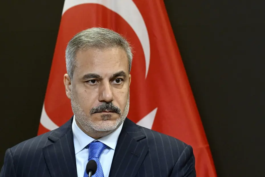 Türkiye, Fidan'ın imzasıyla Barış Kurulu'na katılıyor. Tören başladı