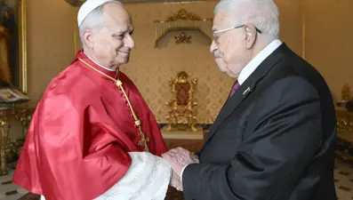Papa ve Abbas Vatikan'da görüştü