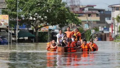 Filipinler'de sel yolsuzluğu soruşturması: 18 kişi için tutuklama kararı