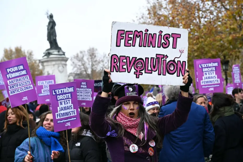 Avrupa'da 3 kadından biri fiziksel veya cinsel şiddet mağduru