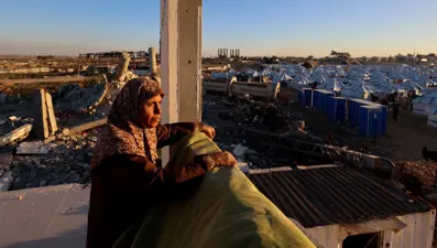 Gazze'de yiyecek arayanları öldürüp açıkta bıraktılar