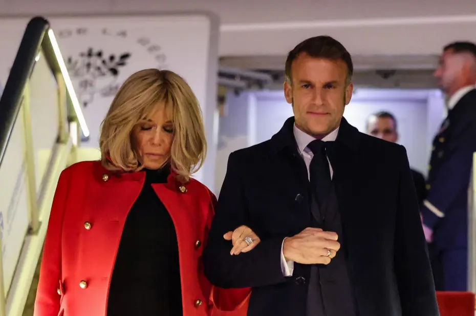 Trump’ın Macron ve eşine sözleri kriz yarattı. “Ne zarif ne de seviyeli”