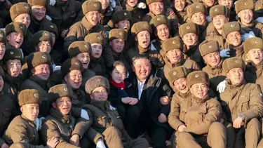 Kim Jong Un'un kızı resmen sıradaki önder oldu