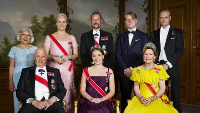 Norveç'te Epstein gölgesinde "saltanat kaldırılsın" oylaması