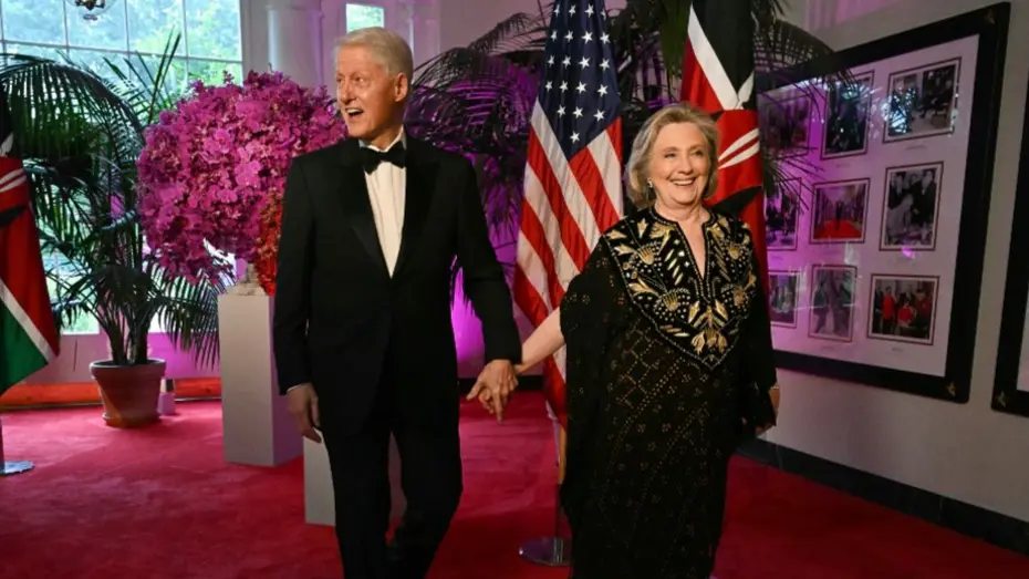 Clinton çiftinden Epstein çıkışı. 