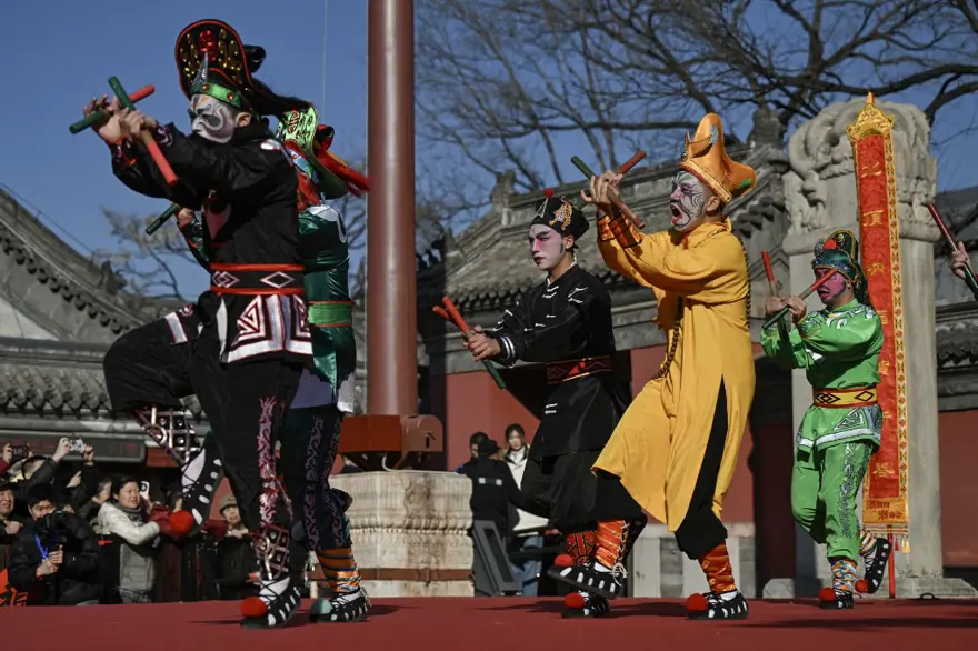Çin'de yeni yıl başladı. Bu yılın adı "Ateş Atı" 4