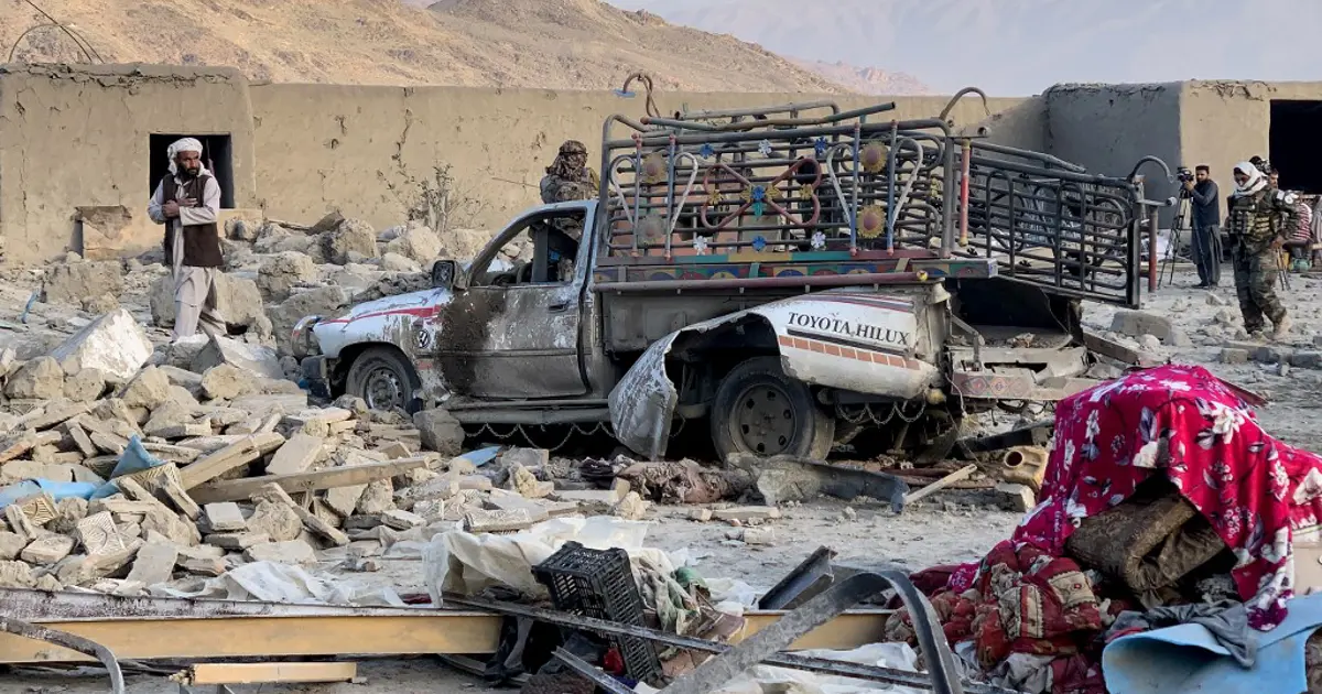 Pakistan'dan Afganistan'a hava saldırısı