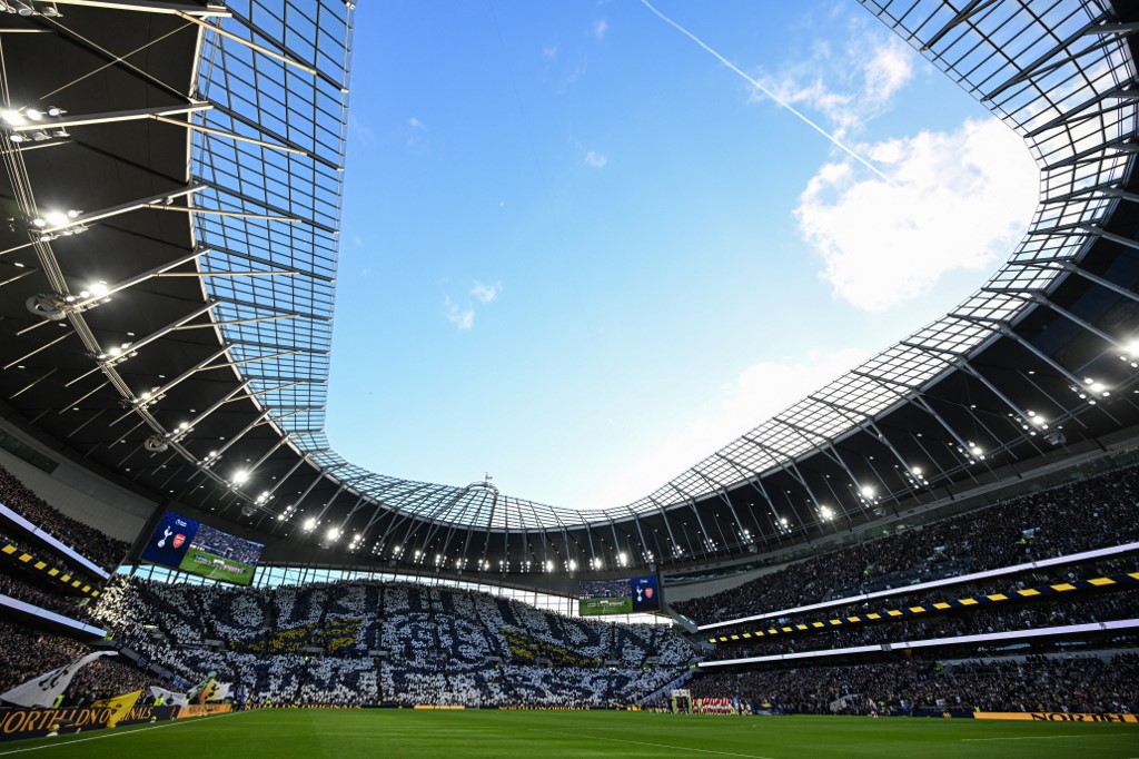 Futbolcular milyonlar kazanıyor ama futbol kulüpleri kaybediyor. Zarar eden futbol kulüpleri...