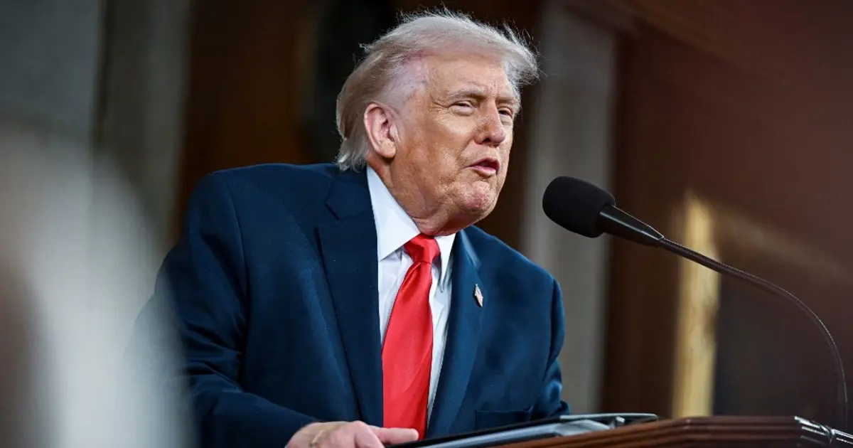 Trump sosyal medyada öfke krizi geçirdi, "Lanet olası boğazı açın"