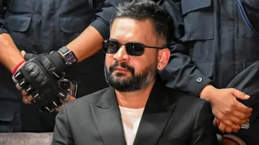 Eski rapçi başbakan seçildi, yemin ederek vazifee başladı