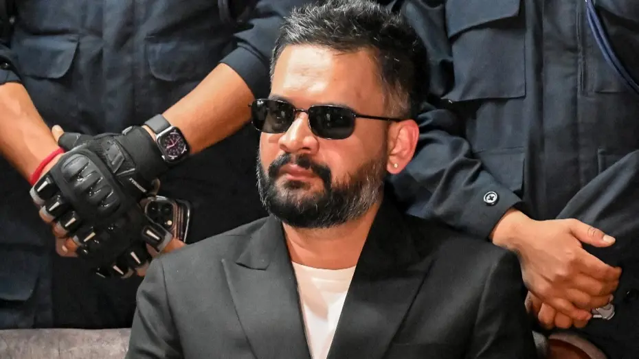 Eski rapçi başbakan seçildi, yemin ederek göreve başladı