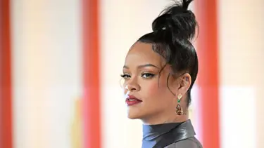 Rihanna'nın evine tüfekli saldırı