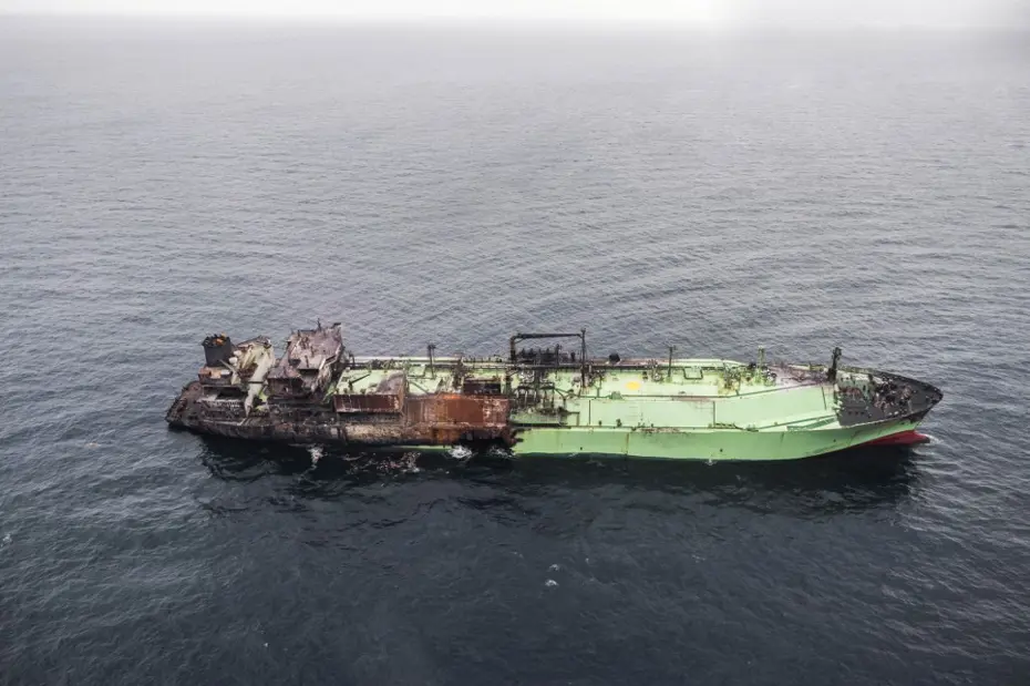 Akdeniz'de sürükleniyor! Akaryakıt dolu hayalet Rus tankeri için uyarı 