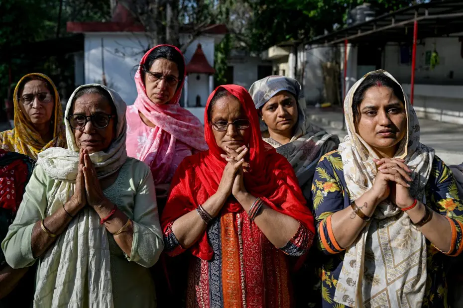 Dünyanın en büyük nüfus sayımı başlıyor. Bir yıl sürecek, kapı kapı gezilecek