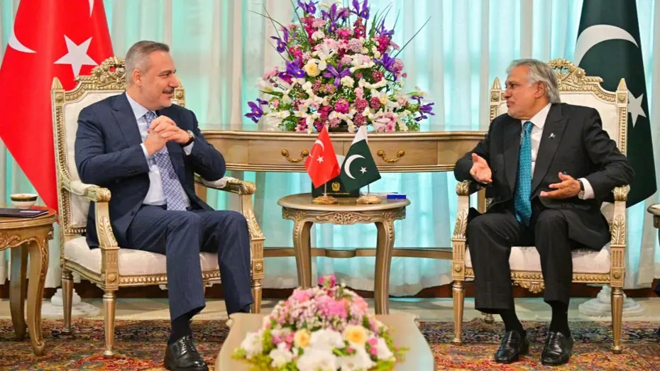 Bakan Fidan, Pakistanlı mevkidaşıyla görüştü