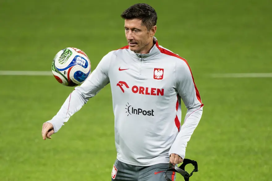 Robert Lewandowski (Barcelona ve Polonya) 1