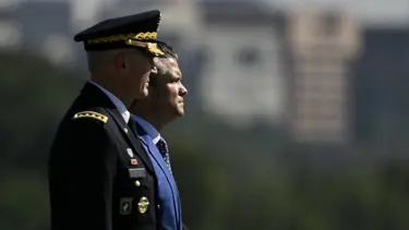 ABD Kara Kuvvetleri Komutanı'na güçunlu emeklilik