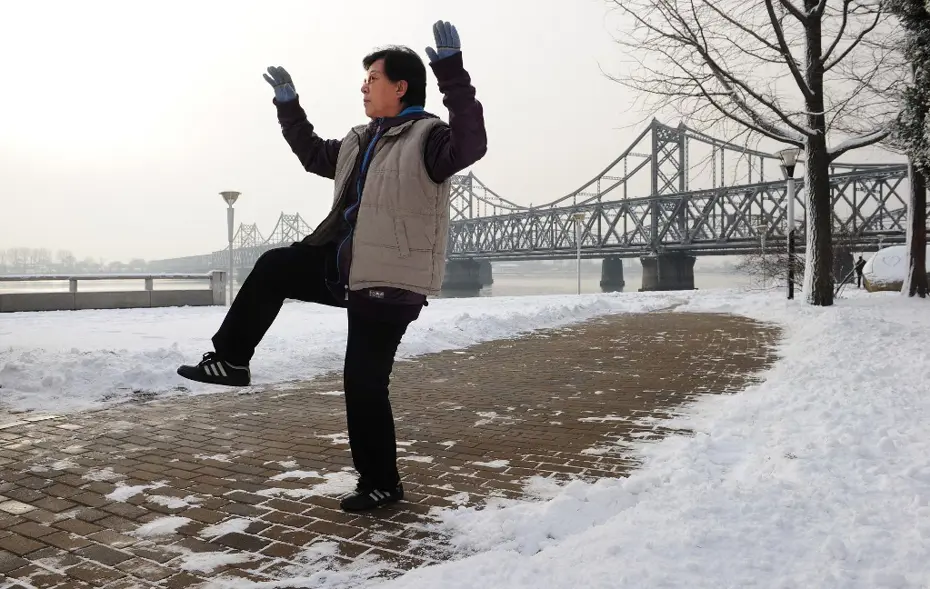 Kuzey Koreli zenginler, taklit ürünlere servet ödüyor!