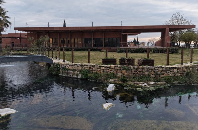 Pamukkale’nin yanında antik kente yeni düzen. Antik Havuz ve Güney Kapı yenilendi