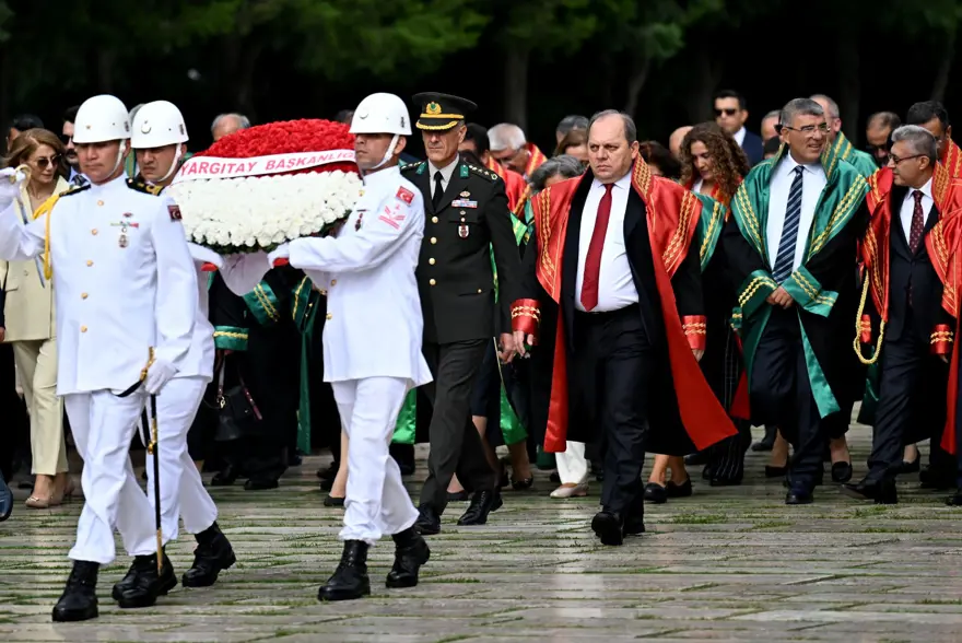 Yargıtay üyelerinden adli yılın açılışı öncesi Anıtkabir'e ziyaret 1