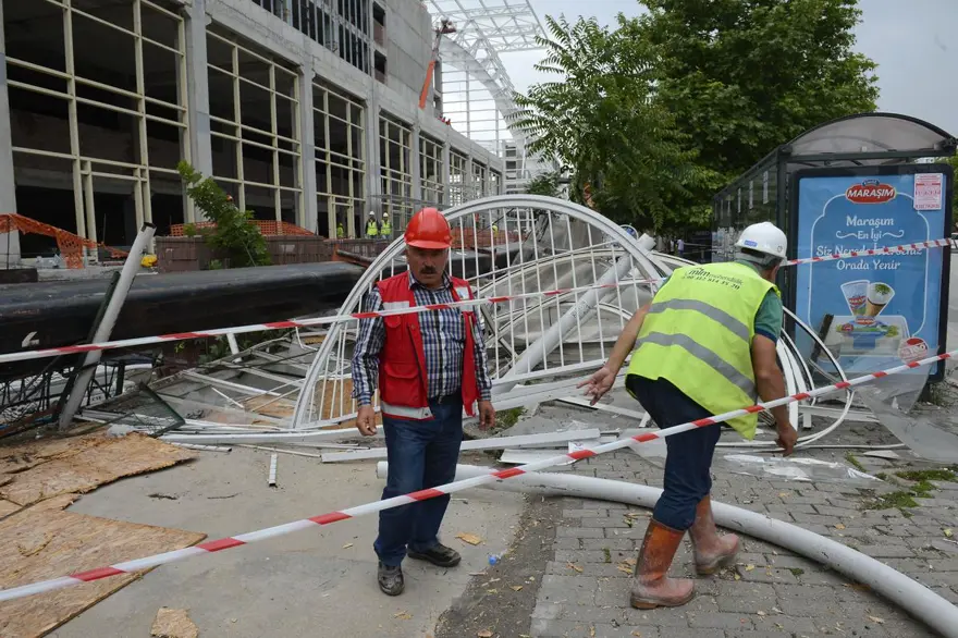 YHT Garaj inşaatında kaza 16