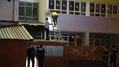 Tartıştığı kişiyi vurdu, polise ateş açıp kaçtı