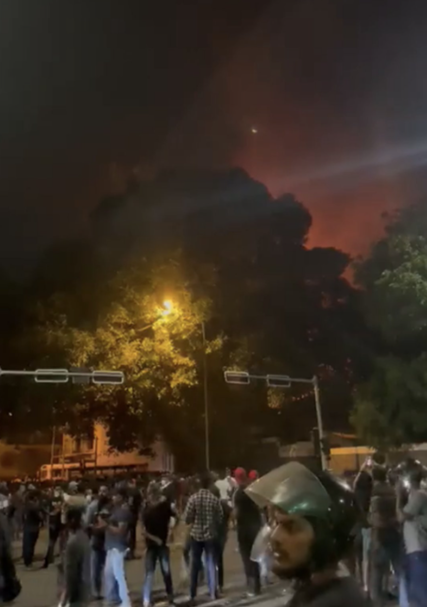 Sri Lanka'da son durum: Başbakan ve Devlet Başkanı'ndan istifa kararı 2 Sri Lanka'da son durum: Başbakan ve Devlet Başkanı'ndan istifa kararı 2