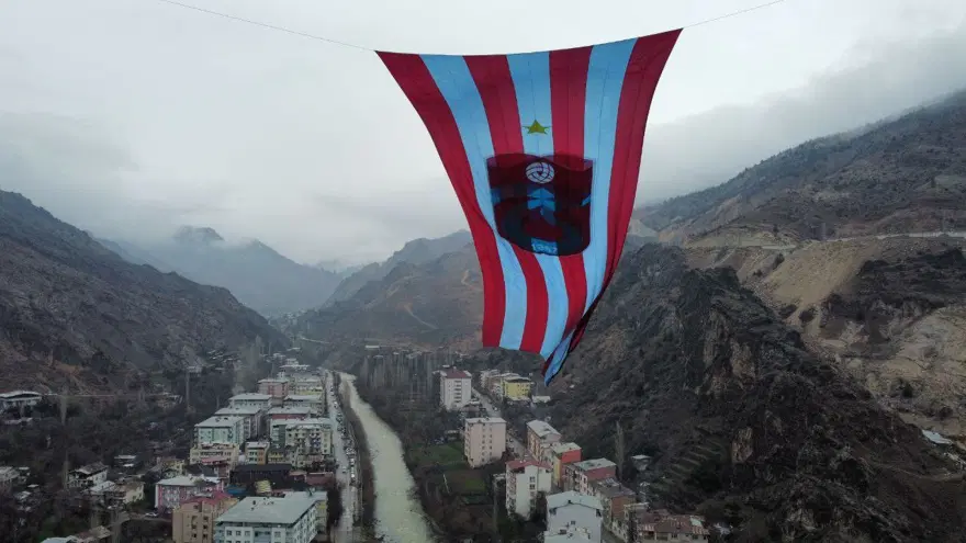 Trabzonspor’un şampiyonluk kutlamaları Artvin'den başladı 7 Trabzonspor’un şampiyonluk kutlamaları Artvin'den başladı 7