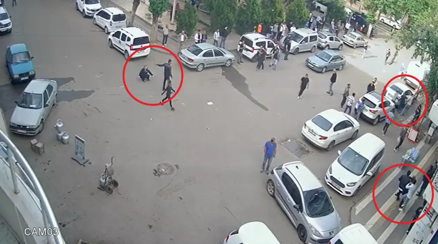 Akrabaların “Neden başka çay ocağına gittin” kavgası 1