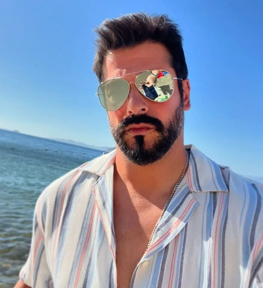 Burak Özçivit 3 Burak Özçivit 3