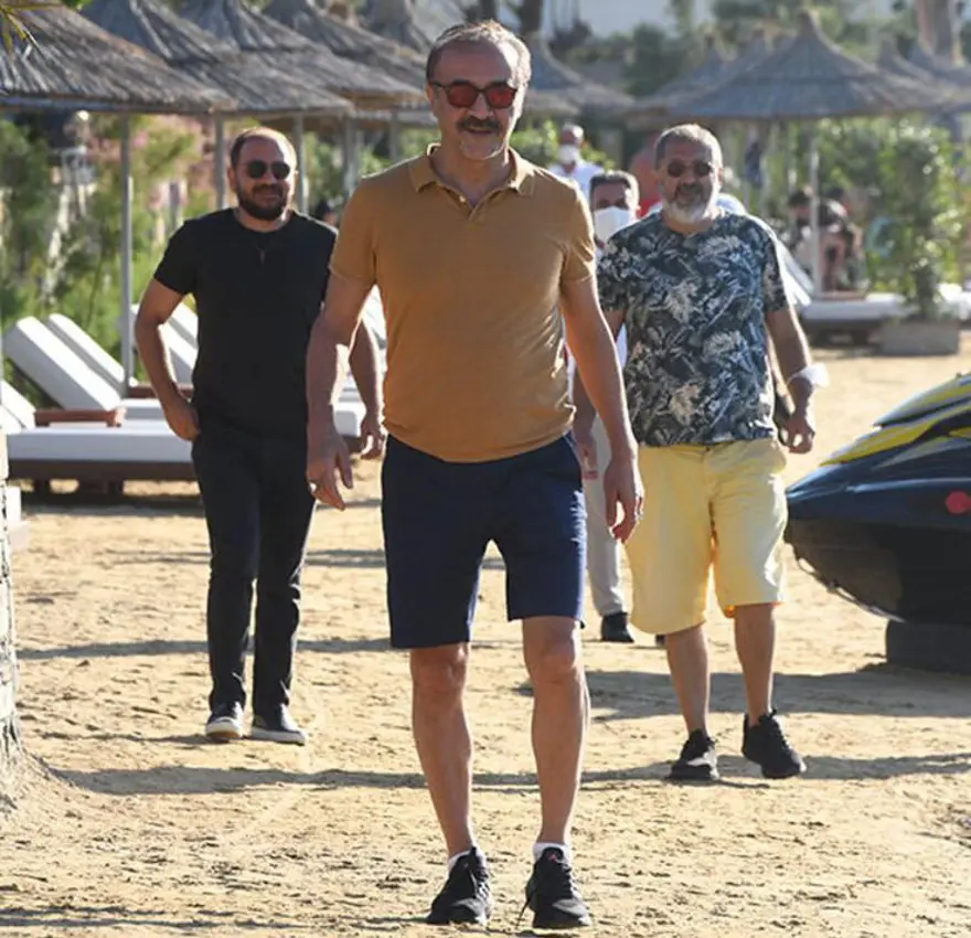 Yılmaz Erdoğan eski eşi Belçim Bilgin'i ziyaret etti 