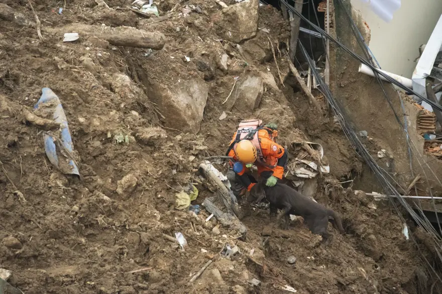 Brezilya'daki sel felaketinde ölenlerin sayısı 111'e yükseldi 22
