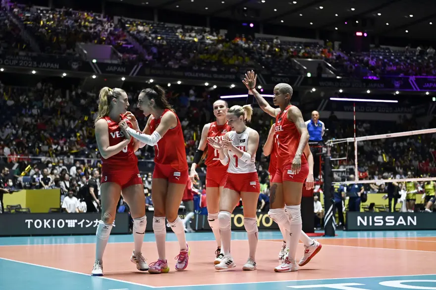 Filenin Sultanları'nın 117 günlük zirve yolculuğu: 3 kıtada 3 kupa 1