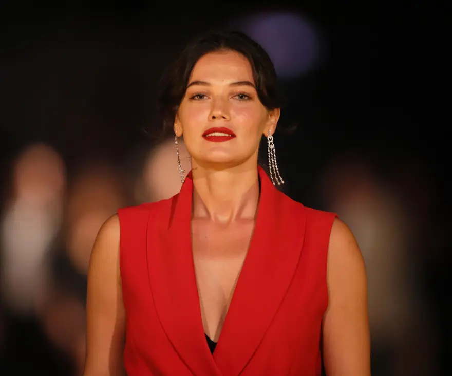 Altın Portakal Film Festivali kırmızı halı geçişiyle başladı 10