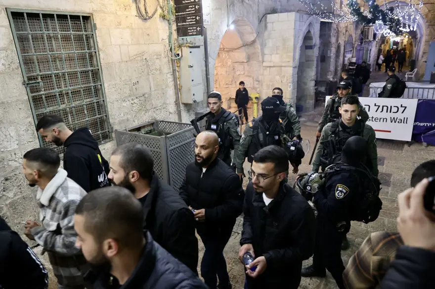 İsrail'den Mescid-i Aksa'ya üçüncü baskın 11