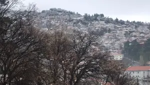 Denizli'nin yüksek kesimlerinde kar yağışı etkili oldu