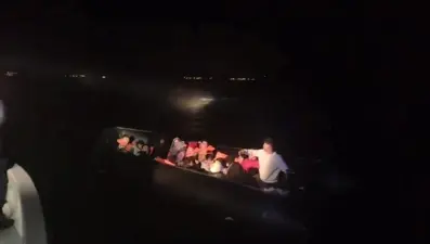 Çanakkale açıklarında 29 düzensiz göçmen kurtarıldı