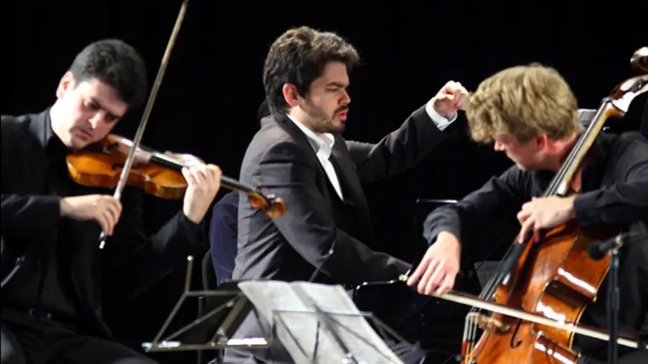 İsrail Filarmoni Orkestrası'nın Paris konseri protestolarla yarıda kesildi 