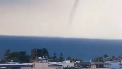 Denizde hortum oluştu