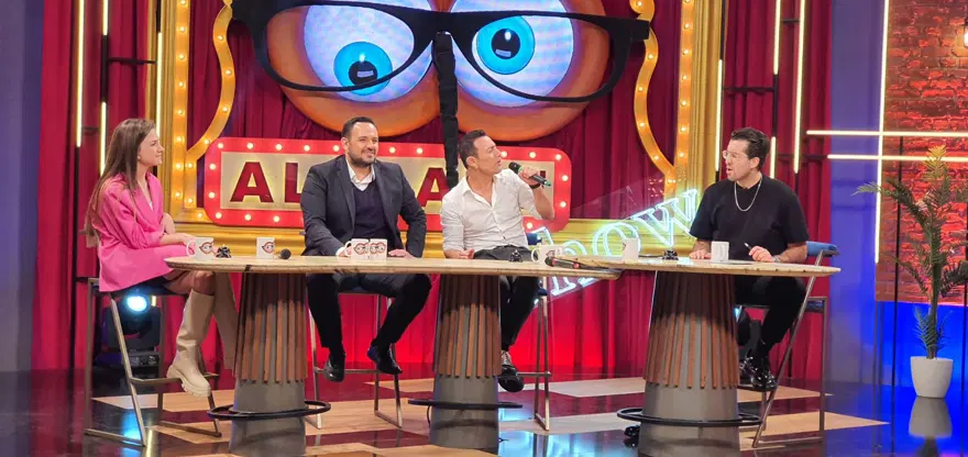 Doğu Demirkol ile Alelade Show'a katılan Mustafa Sandal'dan 'Aya Benzer' itirafı 