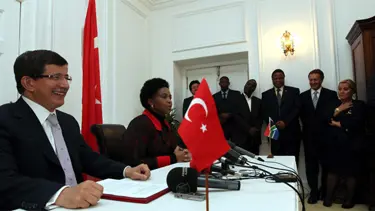 Davutoğlu: İsrail'le daha da geriye gider
